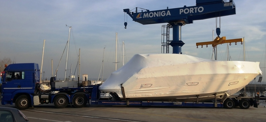 Trasporto Barche a vela e motore sul lago di Garda